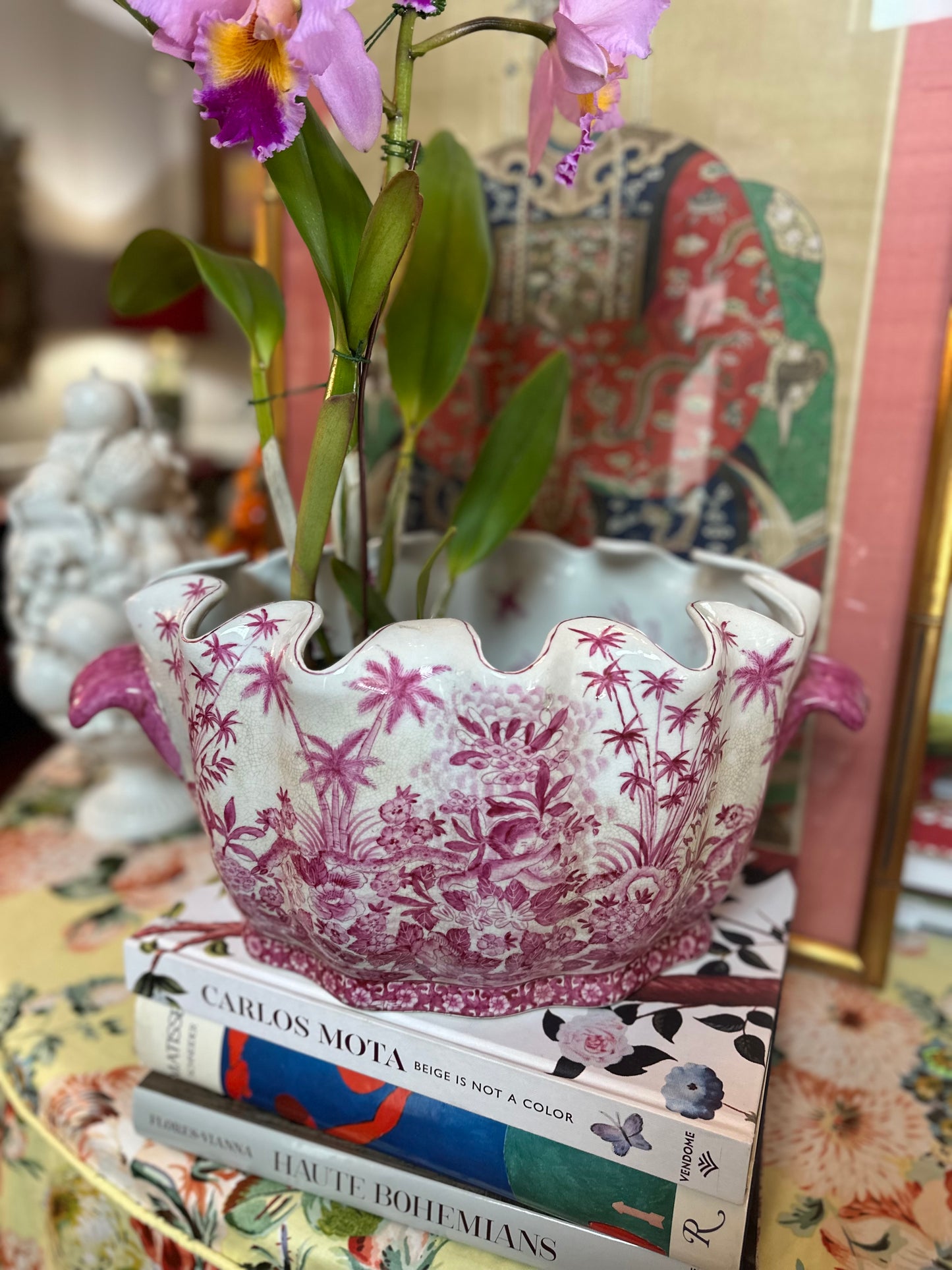 RARE: Vintage Pink and White Scalloped Foot bath