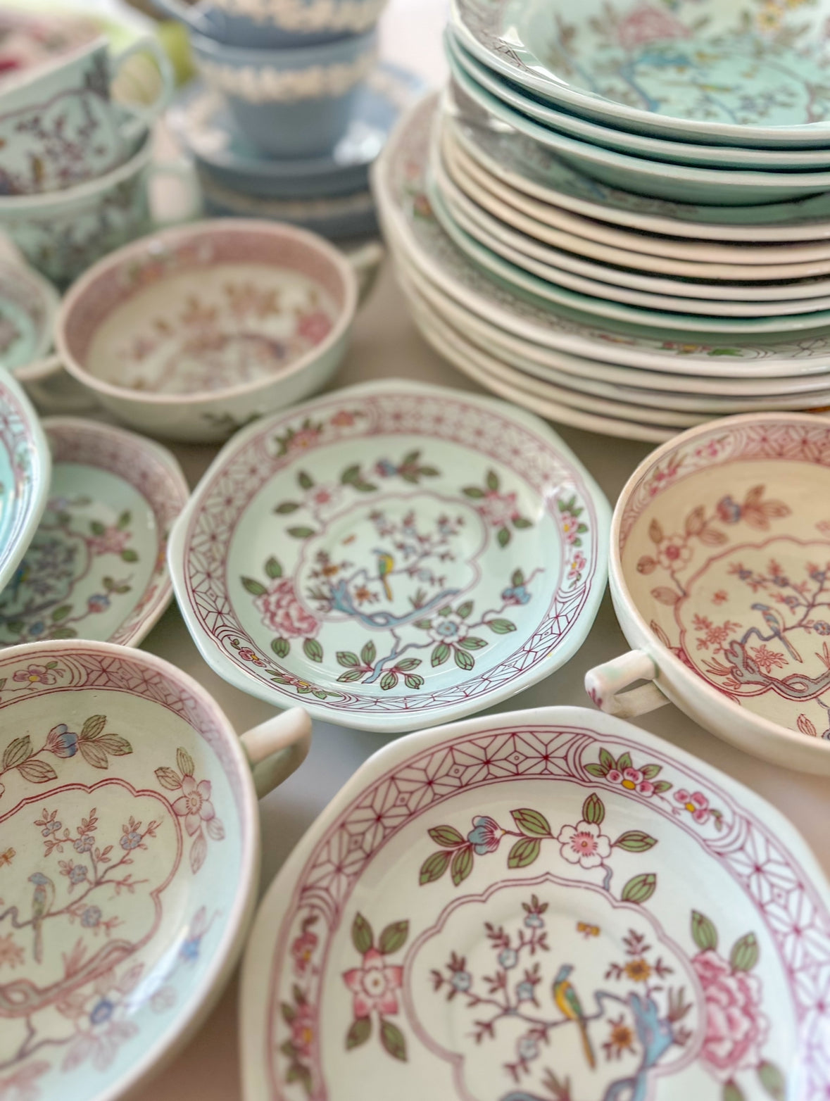 Set of four (4) Vintage Adams England Calyx Ware Singapore Bird 10" Dinner Plates